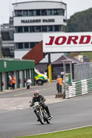 Vintage-motorcycle-club;eventdigitalimages;mallory-park;mallory-park-trackday-photographs;no-limits-trackdays;peter-wileman-photography;trackday-digital-images;trackday-photos;vmcc-festival-1000-bikes-photographs